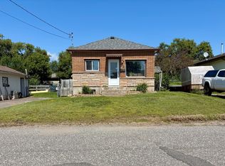 24 Mona St, Thunder Bay, ON P7A6X8