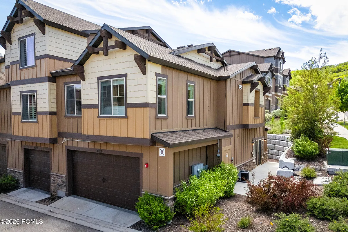 Building Photo - 13609 N Hillclimb Ln #X1