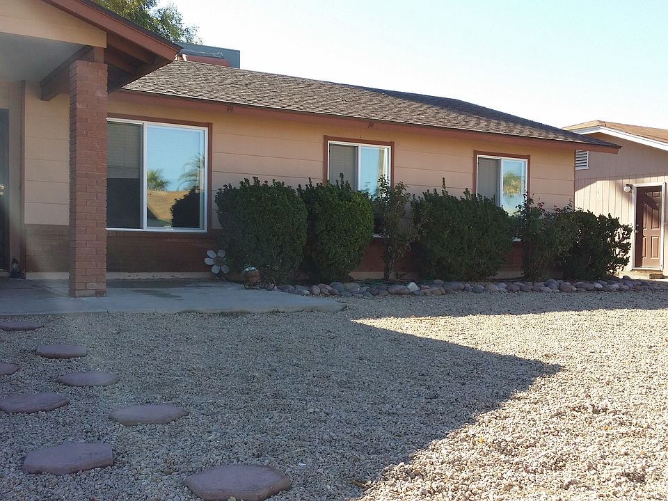 1st image of 3309 E Carmel Ave