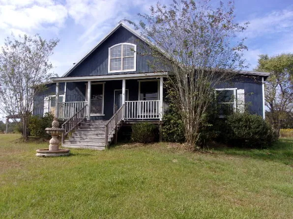 103 Ovelle Lee Rd, Poplarville, MS 39470