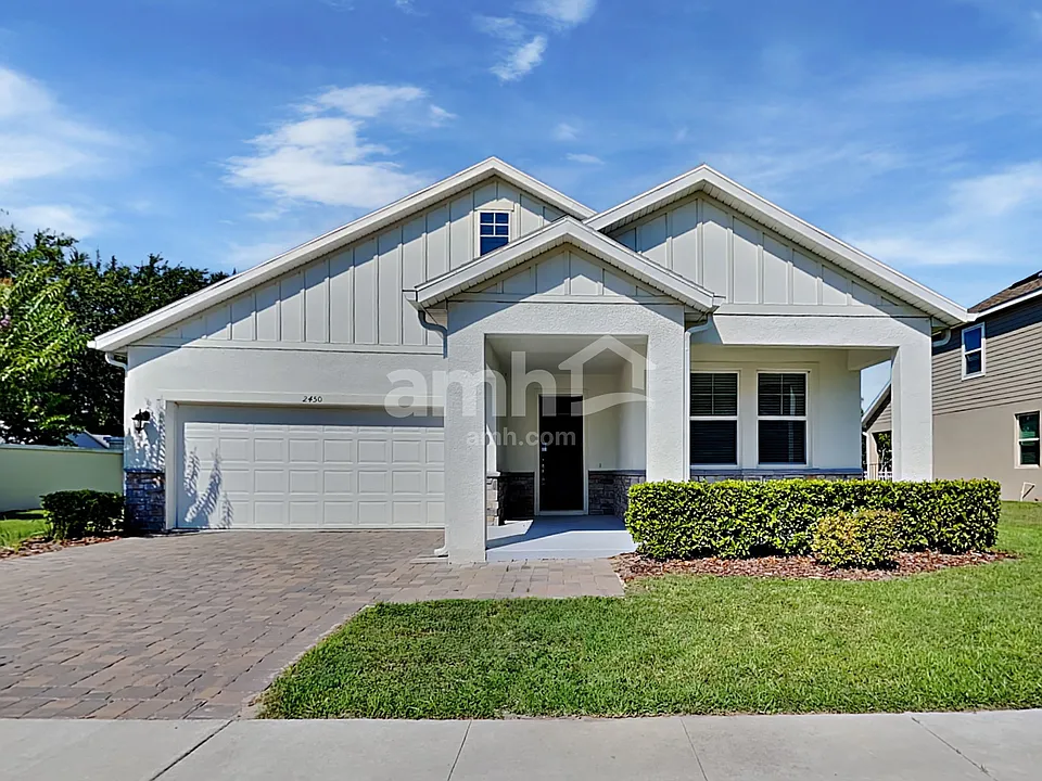 2450 Ixora Ct