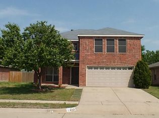 320 Marsha St, Saginaw, TX 76179
