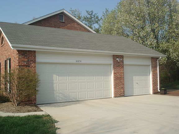 3 car garage