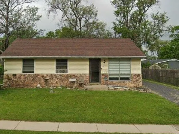 440 Garland Ave, Romeoville, IL 60446