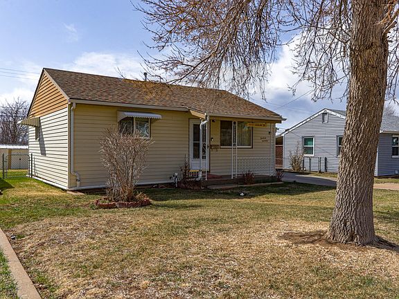 3rd image of 2621 Aguilar Dr