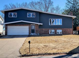 42 Darlene St, Saint Paul, MN 55119
