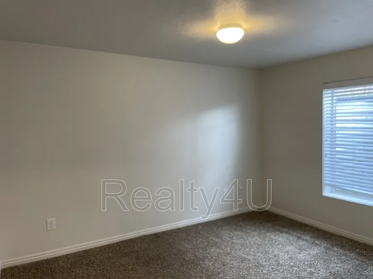 4081 N Rivermist Ln — Photo 21