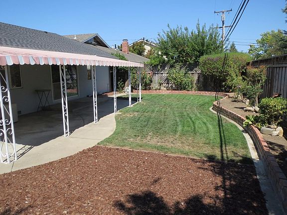 4th image of 1738 Hallmark Ln