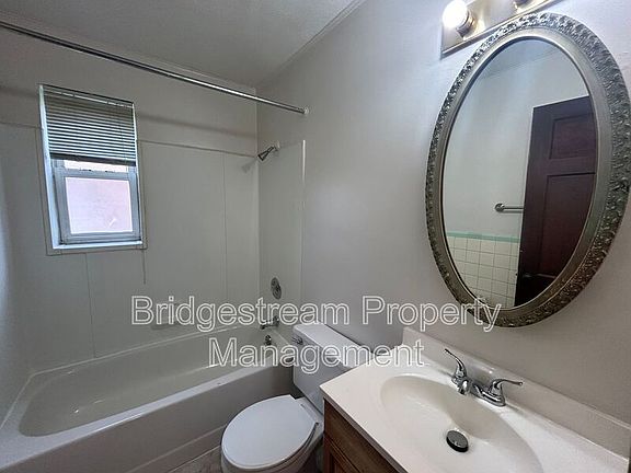 5th image of 1549 Old Lane Ave APT 1