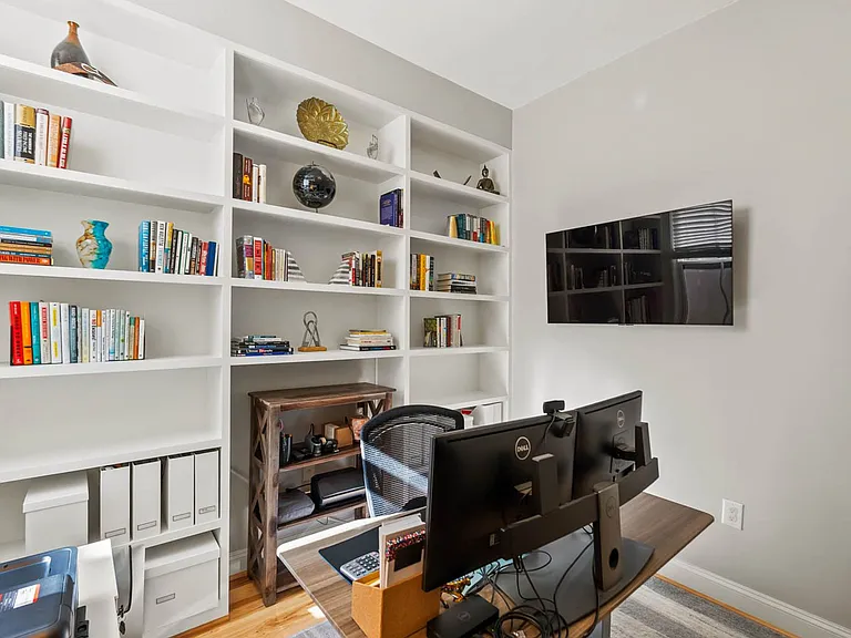 1224 R St NW #2 — Photo 14