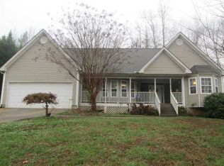 7010 Bannister Park Ln, Cumming, GA 30028