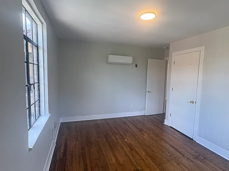 700 Chalfonte Pl #23 — Photo 2