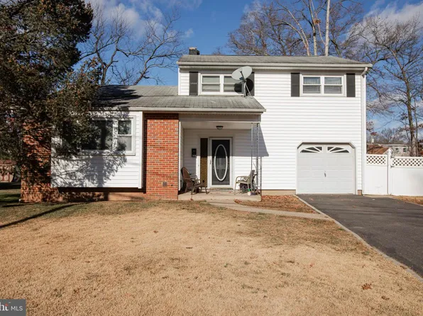 368 Regina Ave, Hamilton, NJ 08619