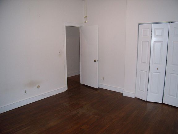 4th image of 1419 N Harrison St APT 1