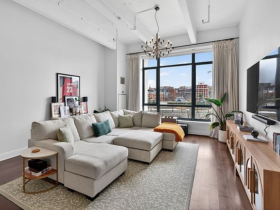 2nd image of 1500 Garden St APT 2I