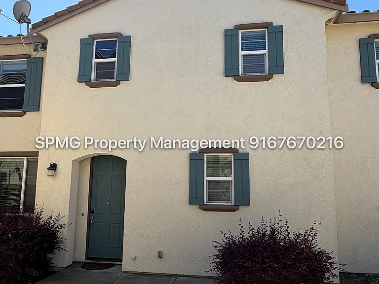 1456 Impressionist Loop — Photo 5
