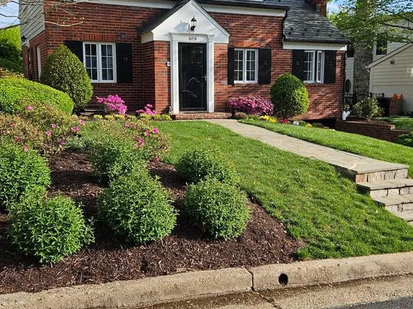 809 Enderby Dr, Alexandria, VA 22302