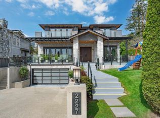2227 Haywood Ave, West Vancouver, BC V7V 1X6