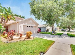 504 Maple Pointe Dr, Seffner, FL 33584