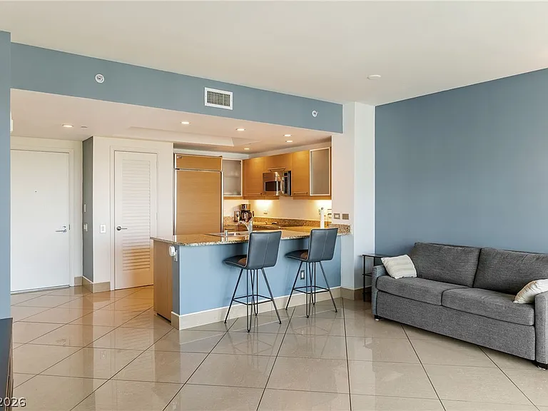 322 Karen Ave #1106 — Photo 4