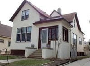 715 E Linus St, Milwaukee, WI 53207