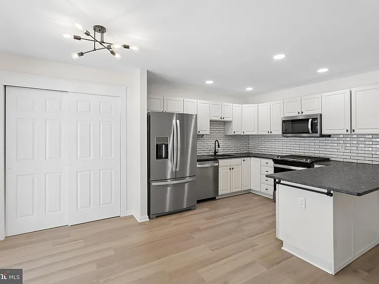 771 Barton Run — Photo 11