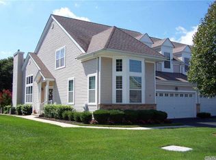 39 Emilie Dr, Center Moriches, NY 11934