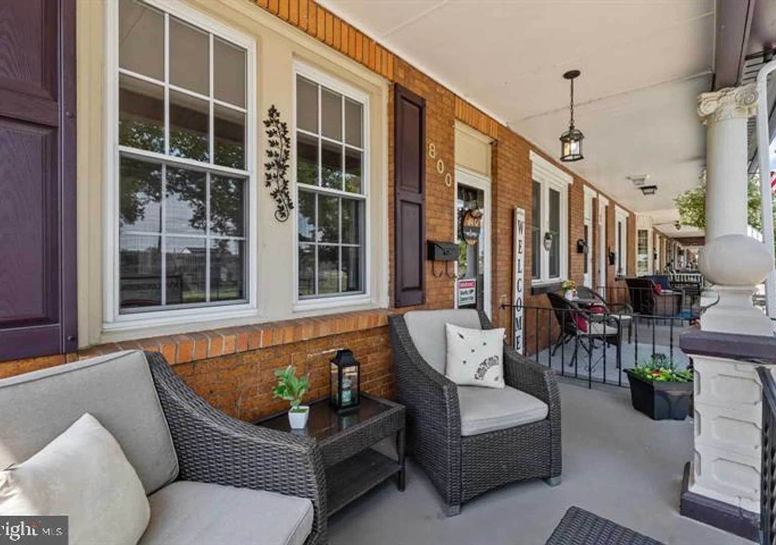 Bristol End Unit 3 BD / 1 Bath Townhome — Photo 4