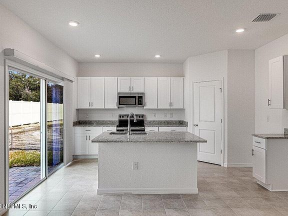 4th image of 8483 LILIAS Circle