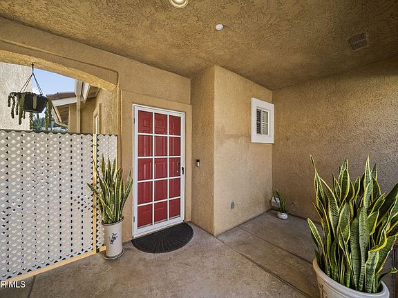 2nd image of 1838 Amberleaf Ln