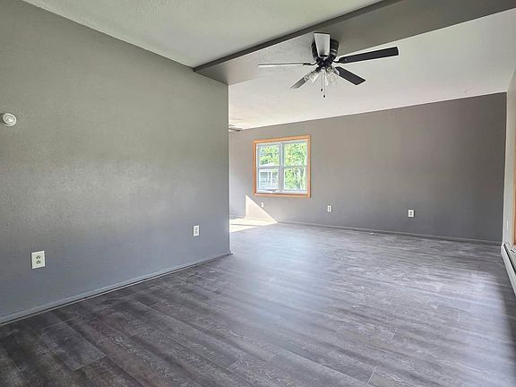 5th image of 420 5th St SW