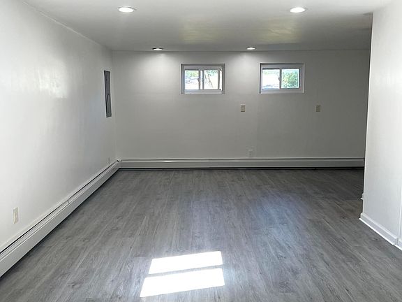 2nd image of 1865 Louis Kossuth Ave Floor 2