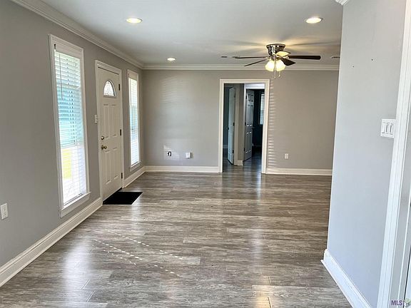 4th image of 203 Sandra Dr