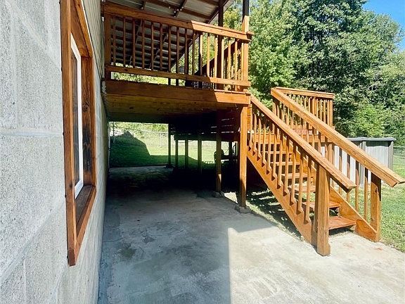 3rd image of 132 Gable Dr