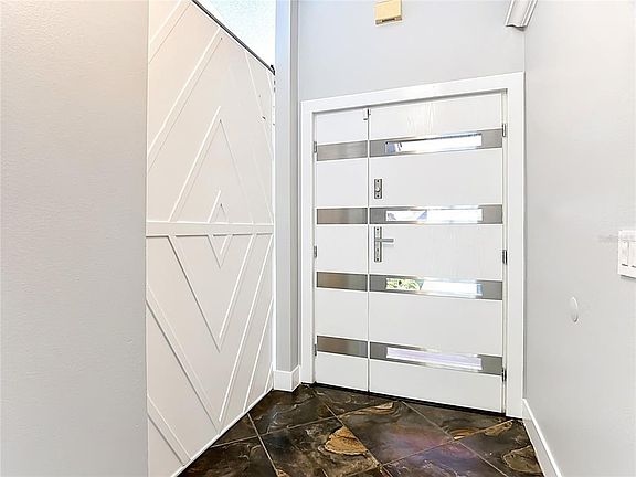 3rd image of 3247 Timucua Cir