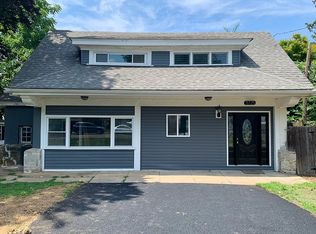 3725 School Ln, Drexel Hill, PA 19026