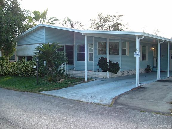 4th image of 1750 Western Redwood Ave