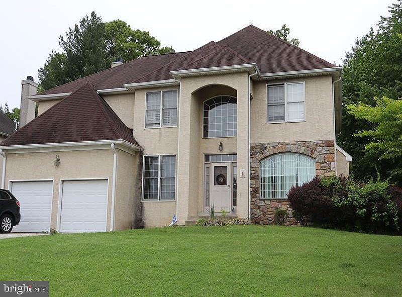 1st image of 1 Kathryn Ln