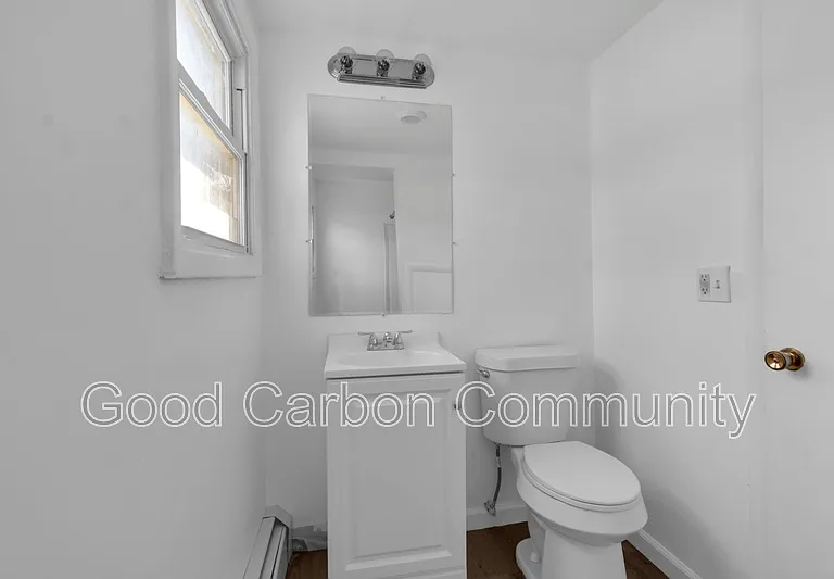 3904 Seneca St #A — Photo 14