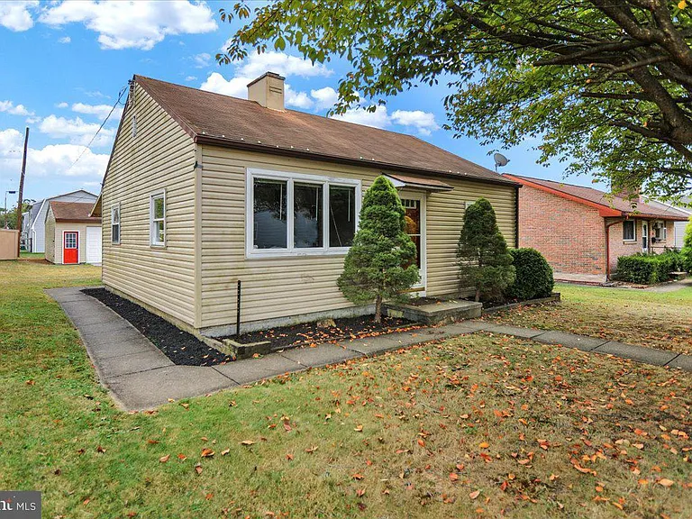 709 Franklin St — Photo 4
