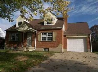 412 Early Dr E, Miamisburg, OH 45342