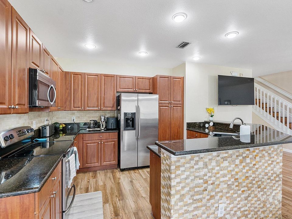 1st image of 4755 Cypress St #4755