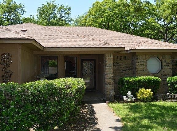 2nd image of 7737 Red Oak St