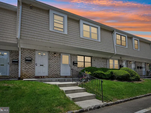 311 Silver Ct, Hamilton, NJ 08690
