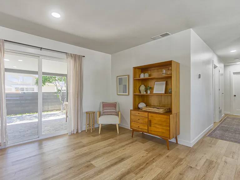 644 Arthur Ave — Photo 10