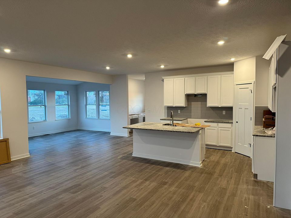 2nd image of 4402 Honey Palm Dr