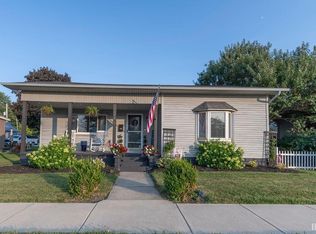 245 W Whitley St, Churubusco, IN 46723