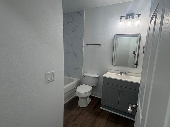 5th image of 6542 Swissco Dr Unit 828