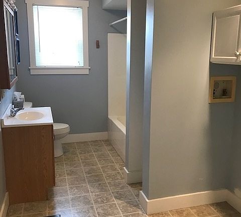 Bathoom & Laundry