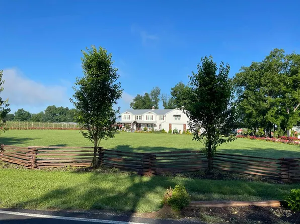 344 Whitaker Rd, Shelbyville, TN 37160
